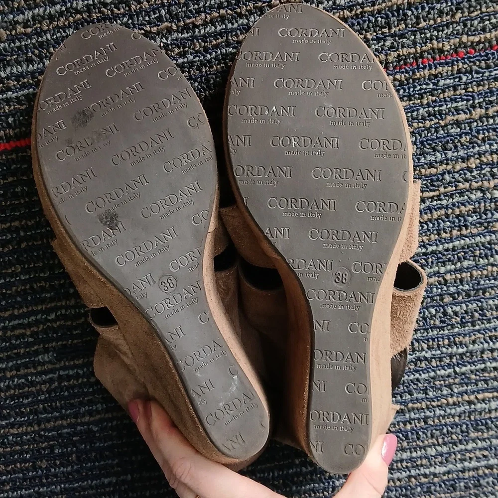 Cordani Electra Made In Italy Suede Leather Wedge Sandals Size 38 Or 8 - Picture 6 of 6